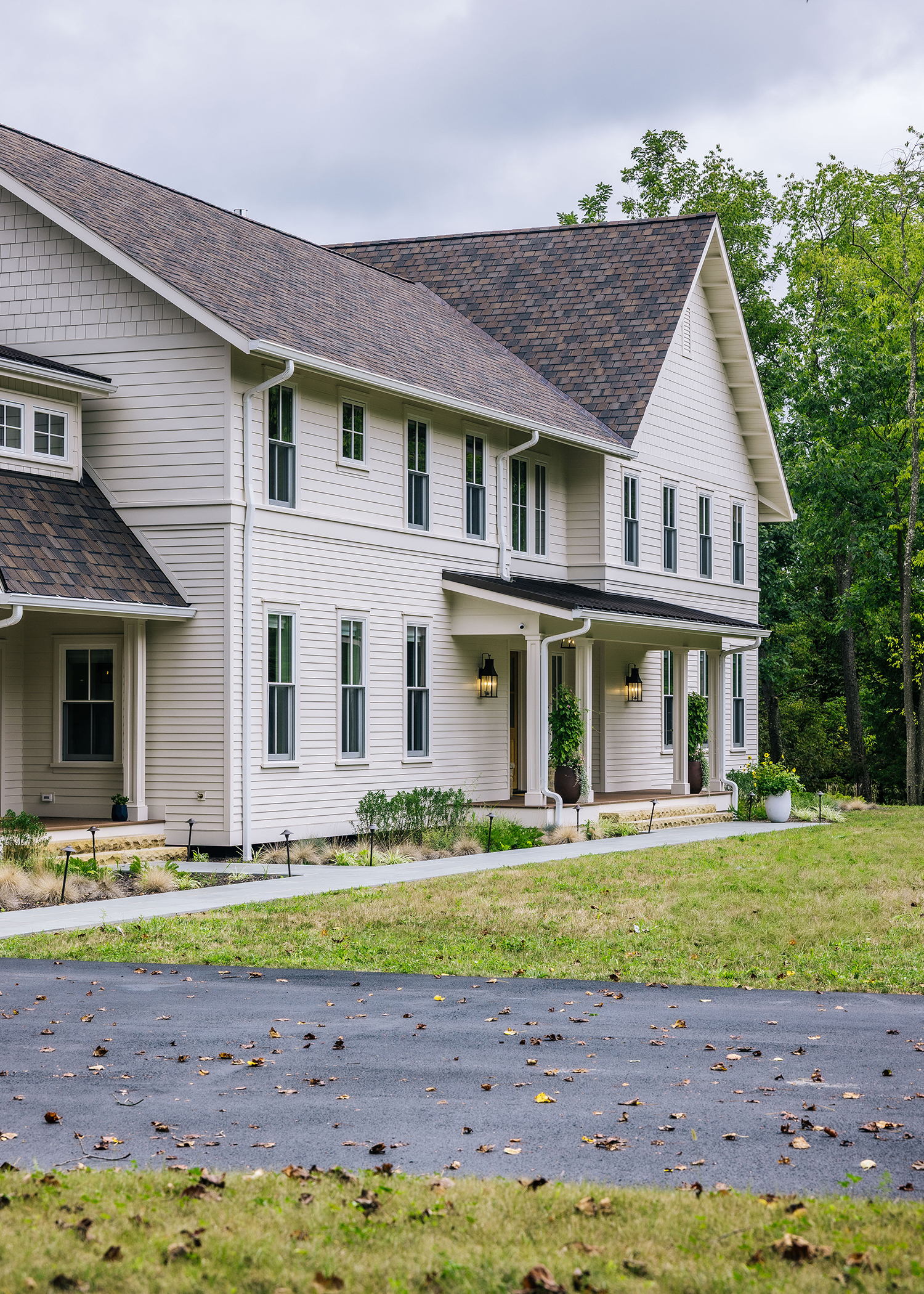 The front of a custom home built by Black Boot Builders.